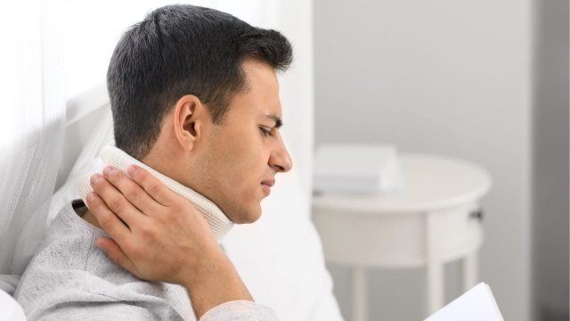頸椎捻挫（ムチウチ）の基本知識と原因